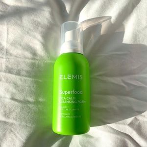 Elemis superfood Cleansing Foam